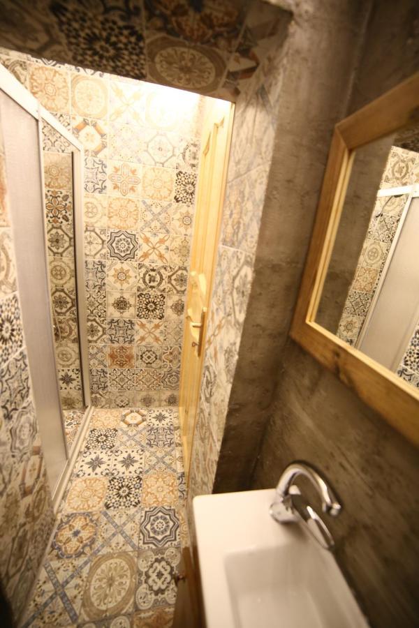 Little Ganj Suites Istanbul Exterior foto