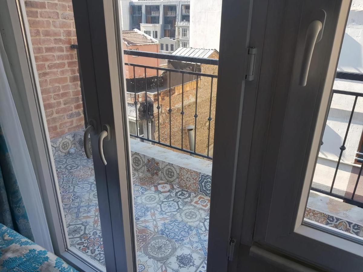 Little Ganj Suites Istanbul Exterior foto